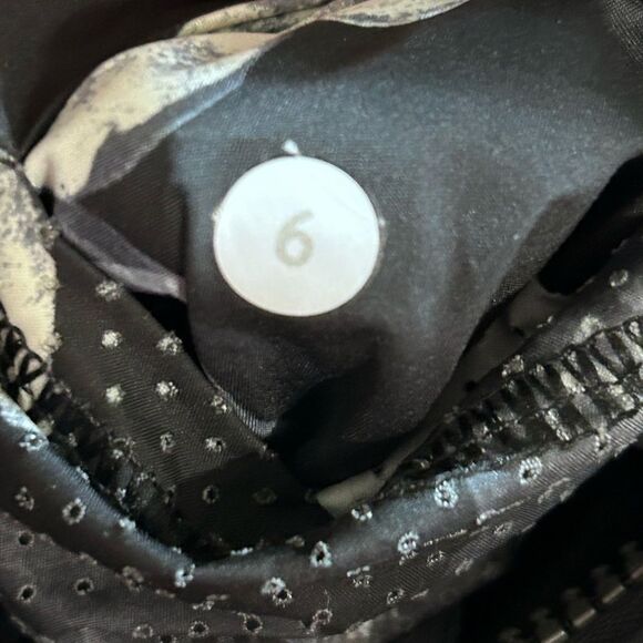 Lululemon Miss Misty Pullover - Picture 5 of 11